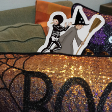 Load image into Gallery viewer, Halloween Scavenger Hunt Download