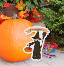 Load image into Gallery viewer, Halloween Scavenger Hunt Download