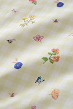 Load image into Gallery viewer, Garden Friends Duvet and Pillowcase Set
