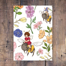 Load image into Gallery viewer, Garden Friends Wallpaper Sample
